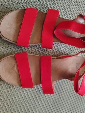 Time and Tru Red Elastic Strap Sandals